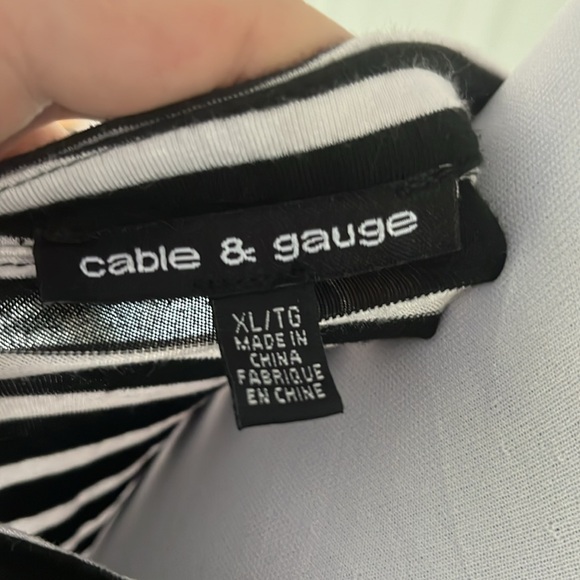 Black and white striped tank top - Picture 6 of 6